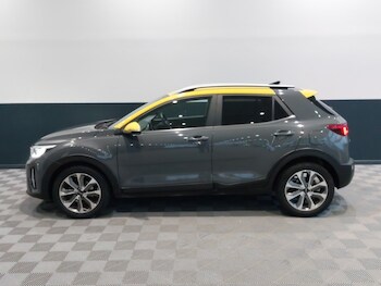 Used Kia Stonic 2023 for sale - 77366650: Photo