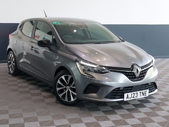 Used Renault Clio 2023 for sale - 79457619: Photo