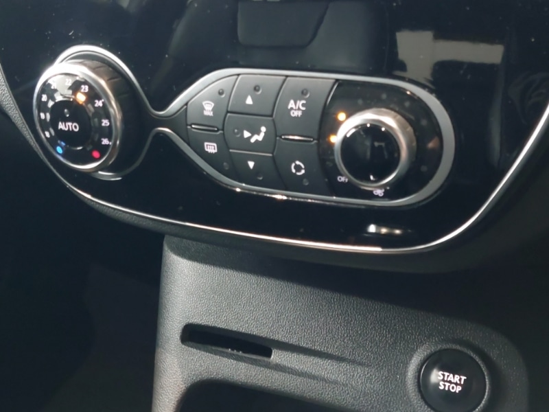 Used Renault Captur 2017 for sale - 77898108: Photo 17