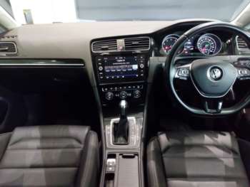 Used Volkswagen Golf 2019 for sale - 75107971: Photo
