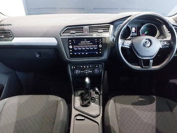 Used Volkswagen Tiguan 2019 for sale - 76834546: Photo