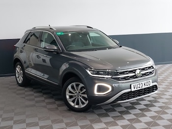 Used Volkswagen T-Roc 2023 for sale - 78259607: Photo