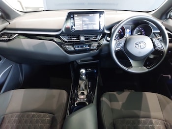 Used Toyota C-HR 2021 for sale - 75491543: Photo