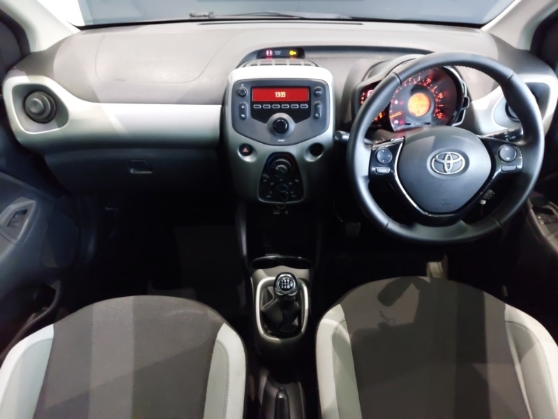 Used Toyota AYGO 2017 for sale - 77141632: Photo 2
