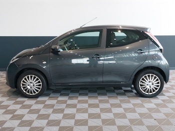 Used Toyota AYGO 2017 for sale - 77141632: Photo