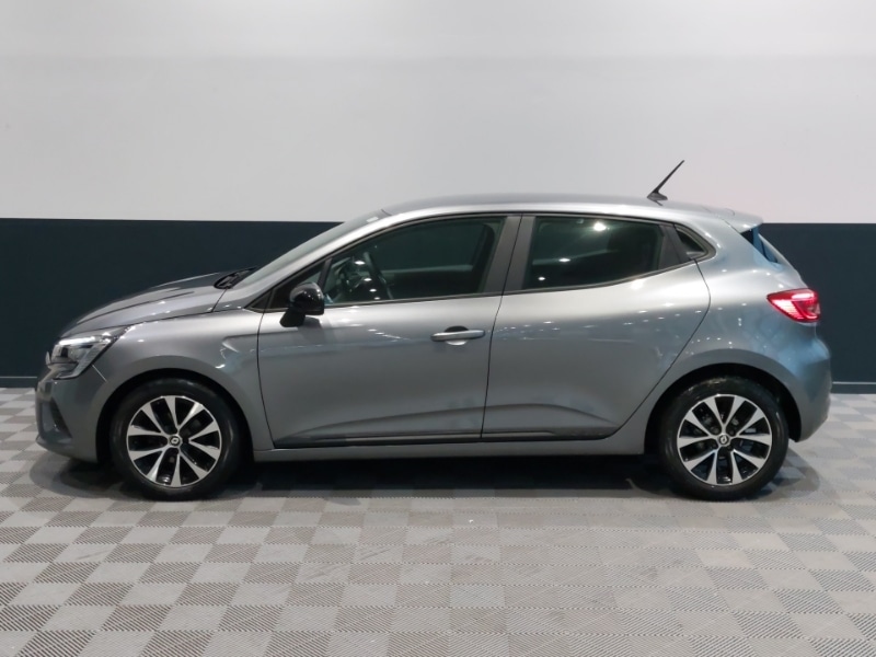Used Renault Clio 2023 for sale - 77509115: Photo 4