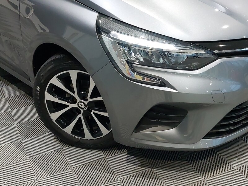 Used Renault Clio 2023 for sale - 77509115: Photo 9