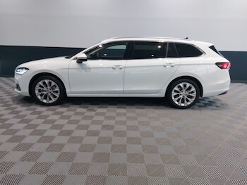 Used Skoda Superb 2024 for sale - 77338554: Photo