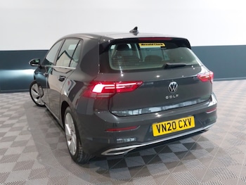 Used Volkswagen Golf 2020 for sale - 77330002: Photo