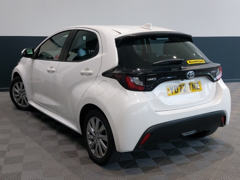 Used Toyota Yaris 2022 for sale - 77043815: Photo 3
