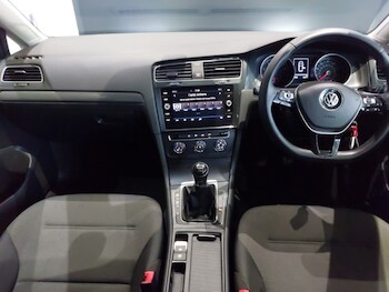 Used Volkswagen Golf 2019 for sale - 77682630: Photo
