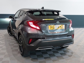 Used Toyota C-HR 2021 for sale - 77062449: Photo