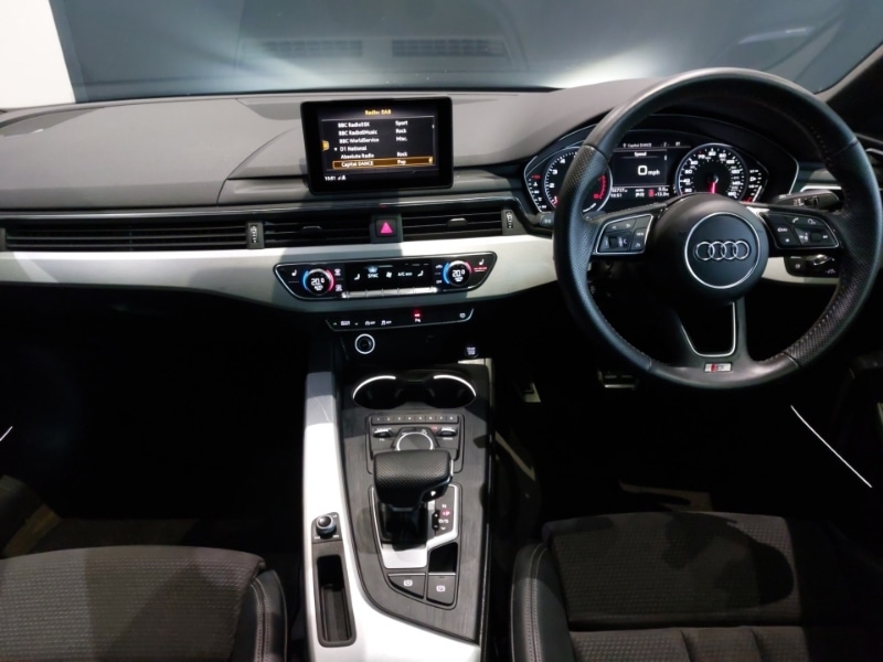 Used Audi A5 2018 for sale - 77352730: Photo 2