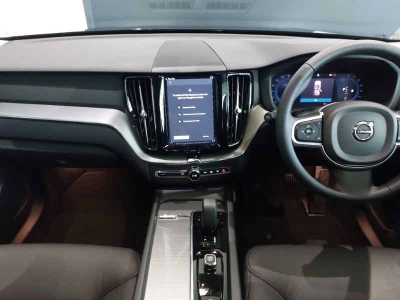 Used Volvo XC60 2024 for sale - 76624364: Photo 2