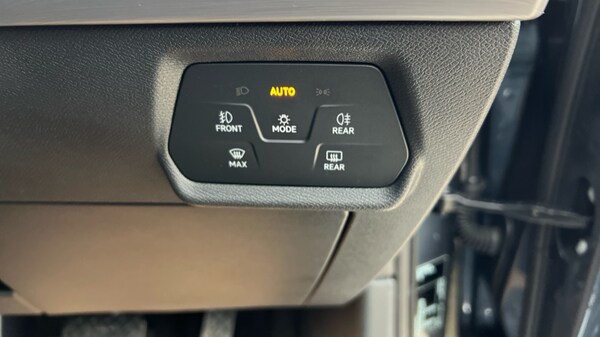 Used SEAT Leon 2024 for sale - 76297410: Photo 41