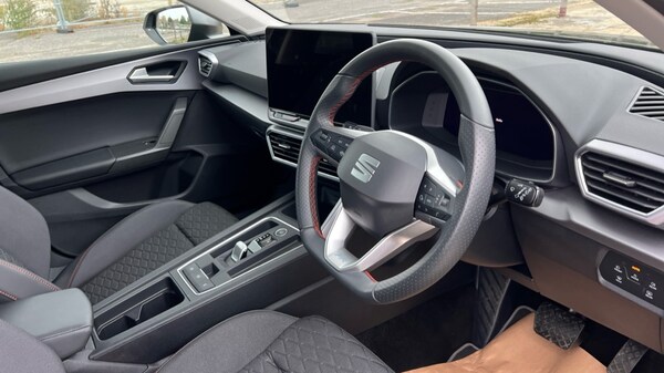 Used SEAT Leon 2024 for sale - 76297410: Photo 6