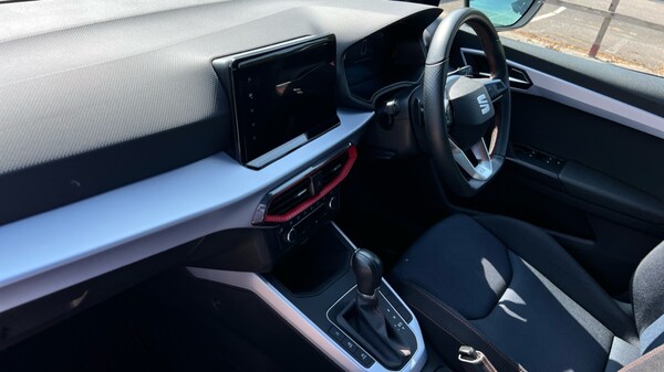 Used SEAT Arona 2024 for sale - 75554519: Photo 2