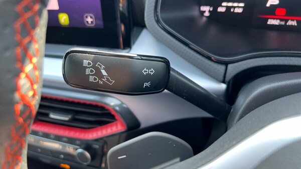 Used SEAT Arona 2024 for sale - 75554519: Photo 32