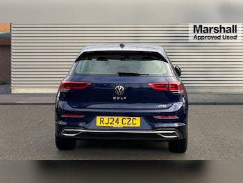 Used Volkswagen Golf 2025 for sale - 76648028: Photo