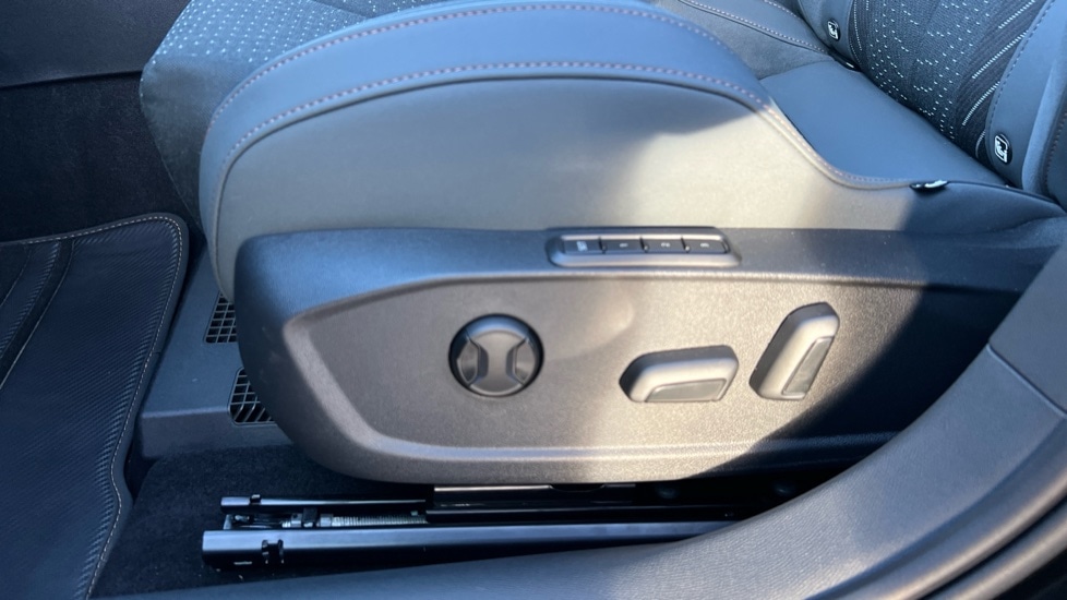 Used Cupra Leon 2025 for sale - 77067706: Photo 37