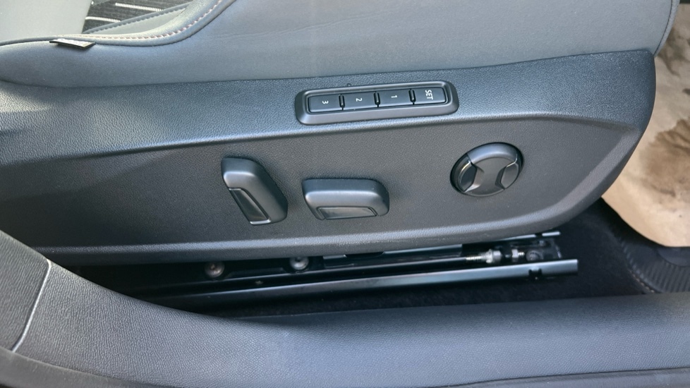 Used Cupra Leon 2025 for sale - 77067706: Photo 42