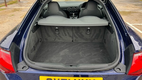Used Audi TT 2021 for sale - 76180210: Photo 15
