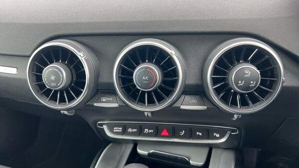 Used Audi TT 2021 for sale - 76180210: Photo 48