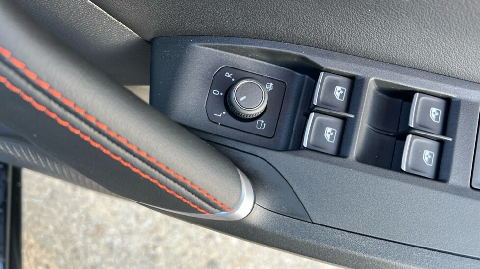 Used SEAT Leon 2025 for sale - 76044374: Photo 38