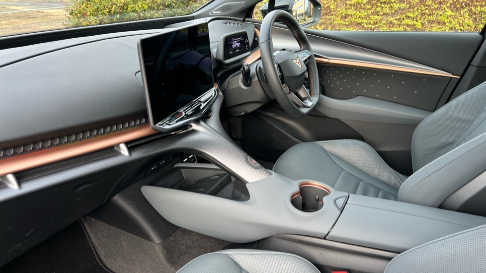 Used Cupra Tavascan 2025 for sale - 76901535: Photo 2