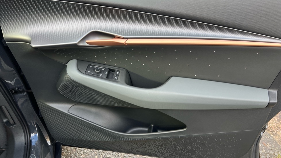 Used Cupra Tavascan 2025 for sale - 76901535: Photo 36