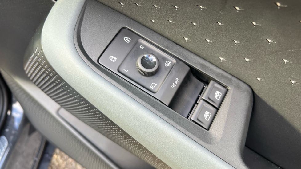 Used Cupra Tavascan 2025 for sale - 76901535: Photo 40