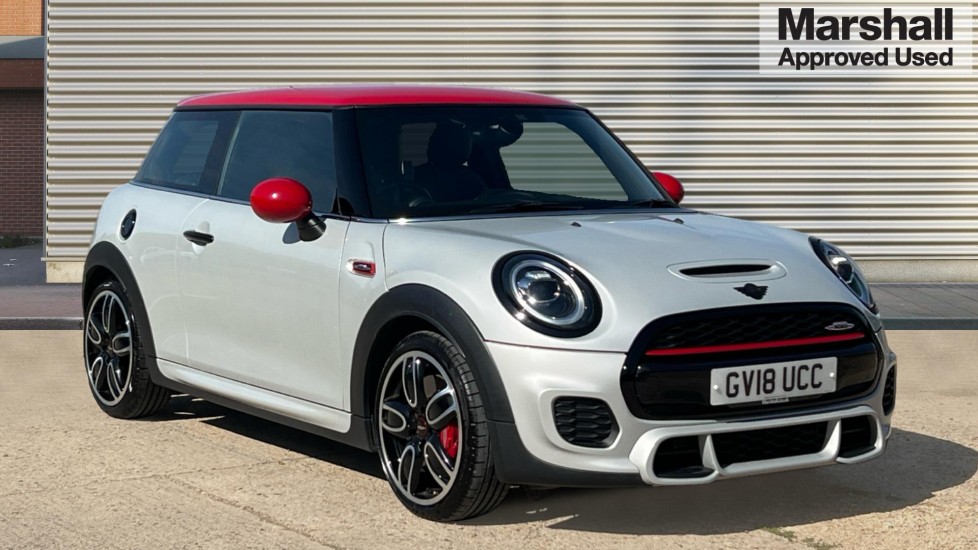 Used MINI Hatch 2018 for sale - 76959965: Photo 1