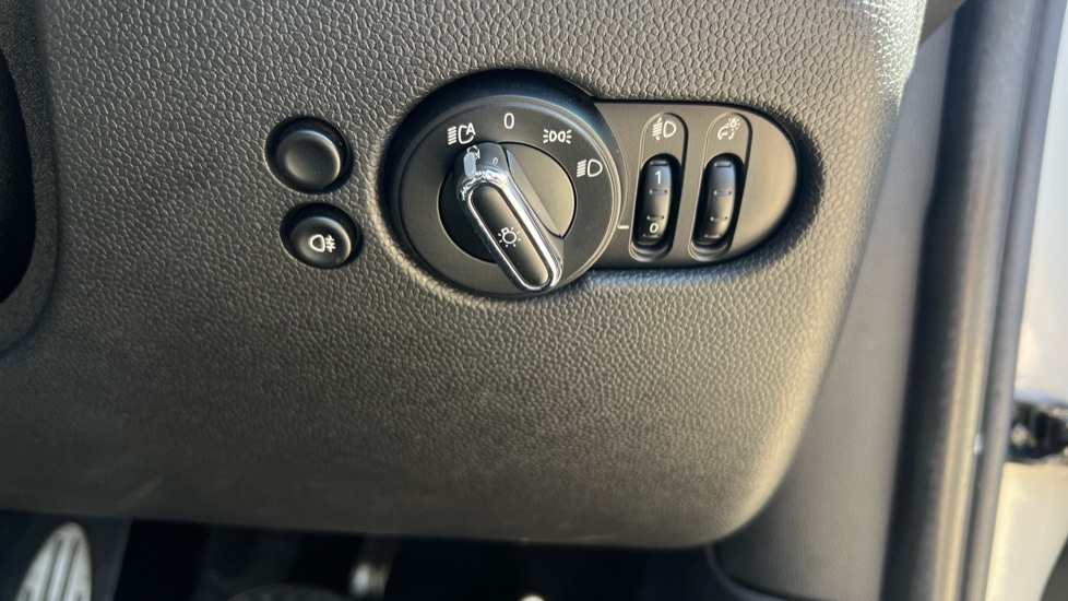 Used MINI Hatch 2018 for sale - 76959965: Photo 34