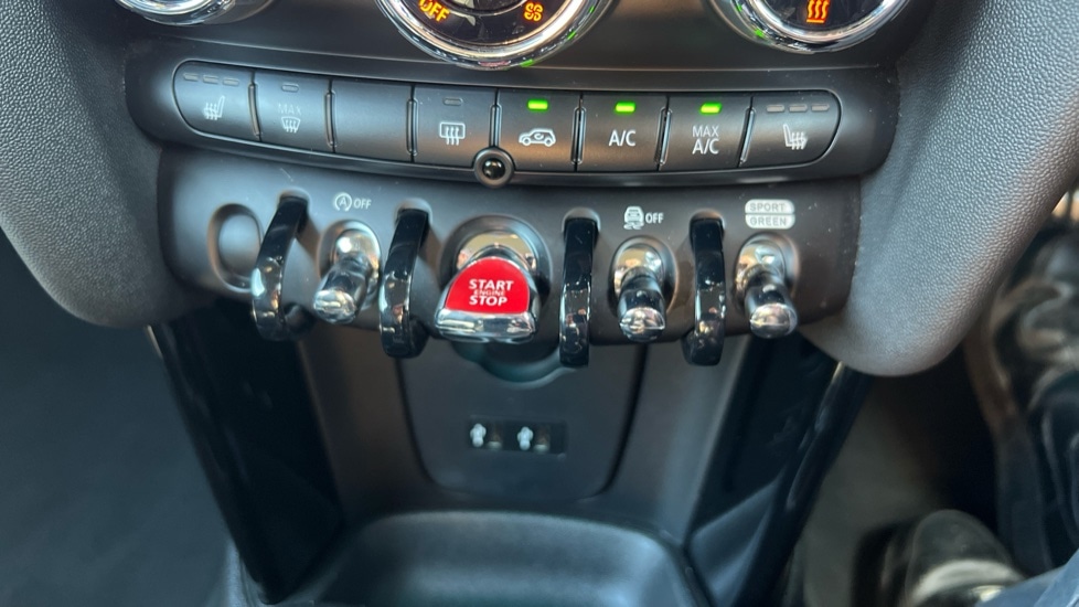 Used MINI Hatch 2018 for sale - 76959965: Photo 47