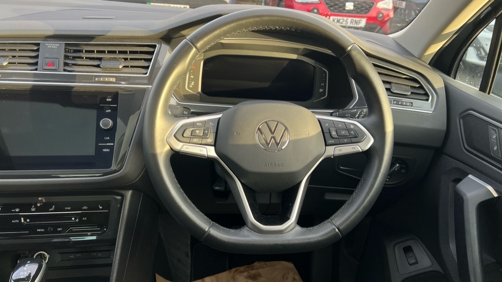 Used Volkswagen Tiguan 2022 for sale - 76888838: Photo 43