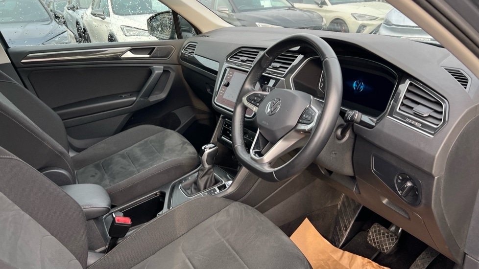 Used Volkswagen Tiguan 2022 for sale - 76888838: Photo 9