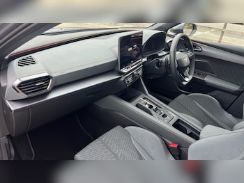 Used Cupra Leon 2025 for sale - 76196090: Photo 2