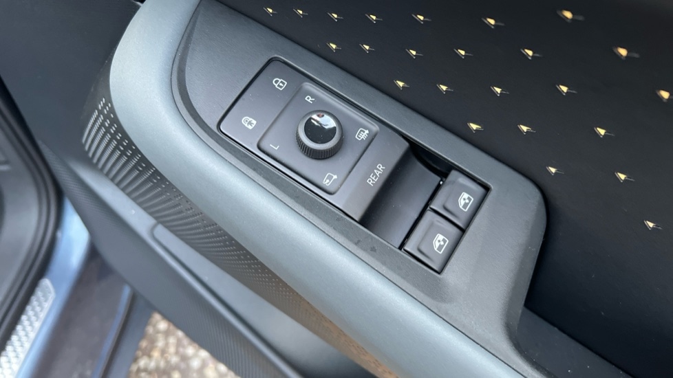 Used Cupra Tavascan 2025 for sale - 76717232: Photo 40