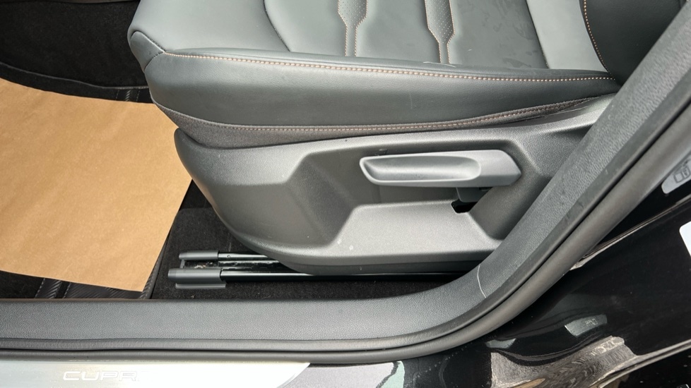 Used Cupra Ateca 2025 for sale - 76901438: Photo 35