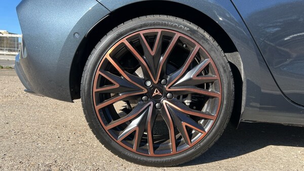 Used Cupra Leon 2025 for sale - 75439014: Photo 5