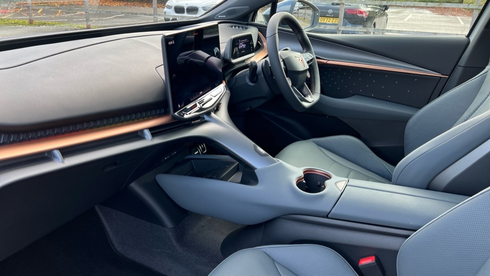 Used Cupra Tavascan 2025 for sale - 76731522: Photo 2