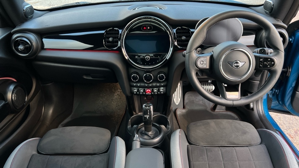 Used MINI Hatch 2023 for sale - 76420506: Photo 11