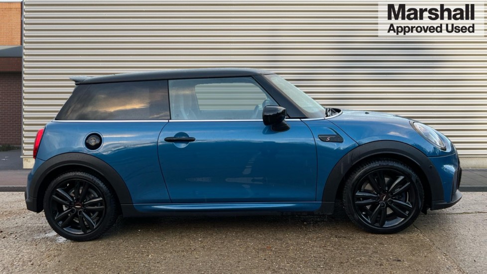 Used MINI Hatch 2023 for sale - 76420506: Photo 2