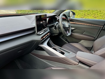 Used Cupra Terramar 2025 for sale - 76717494: Photo