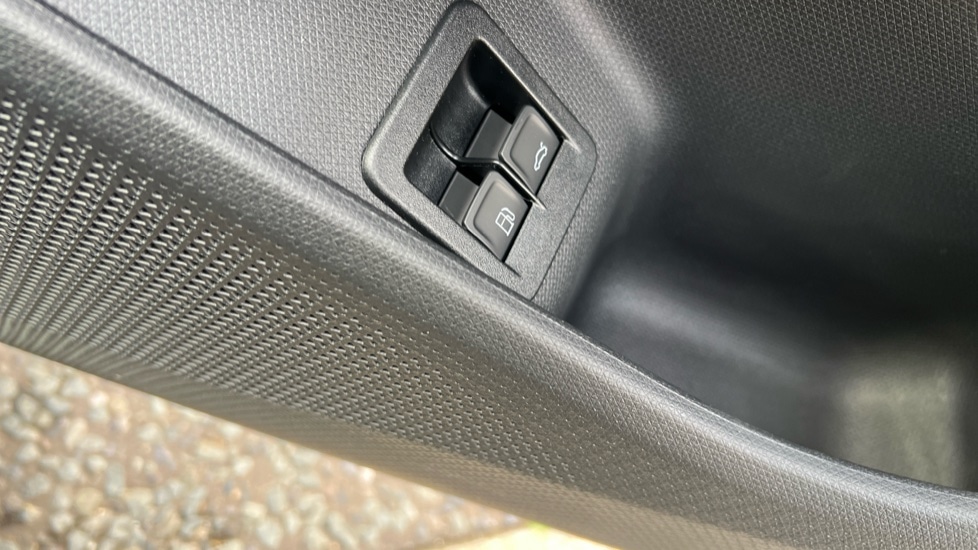 Used Cupra Terramar 2025 for sale - 76717494: Photo 41