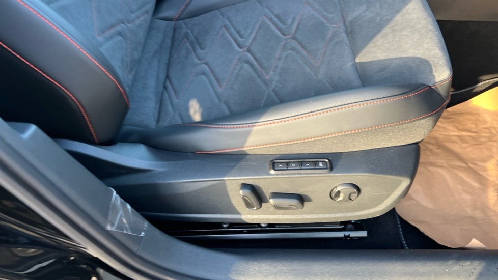 Used SEAT Leon 2025 for sale - 76154689: Photo 37