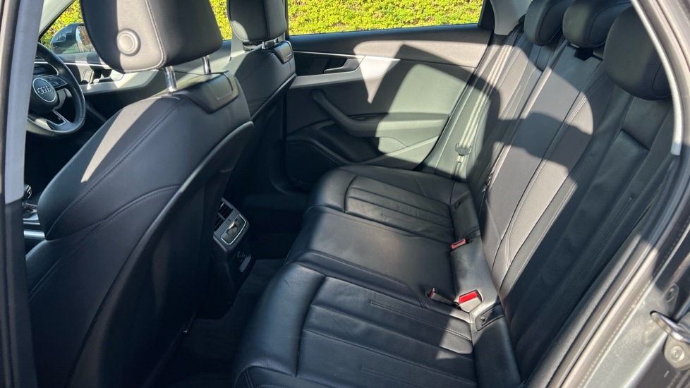 Used Audi A4 2019 for sale - 76635601: Photo 14