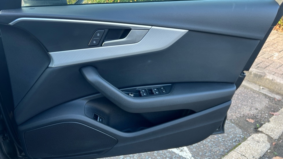 Used Audi A4 2019 for sale - 76635601: Photo 29