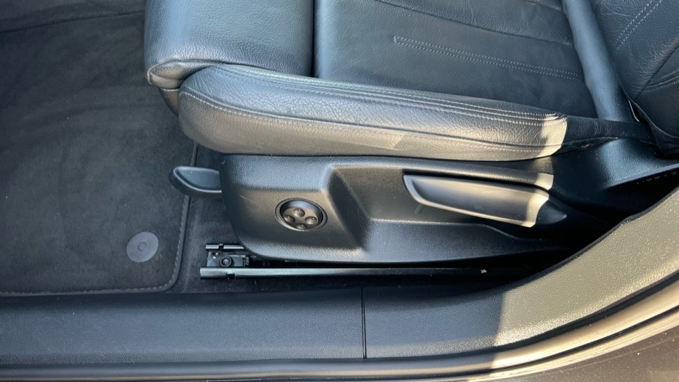 Used Audi A4 2019 for sale - 76635601: Photo 30