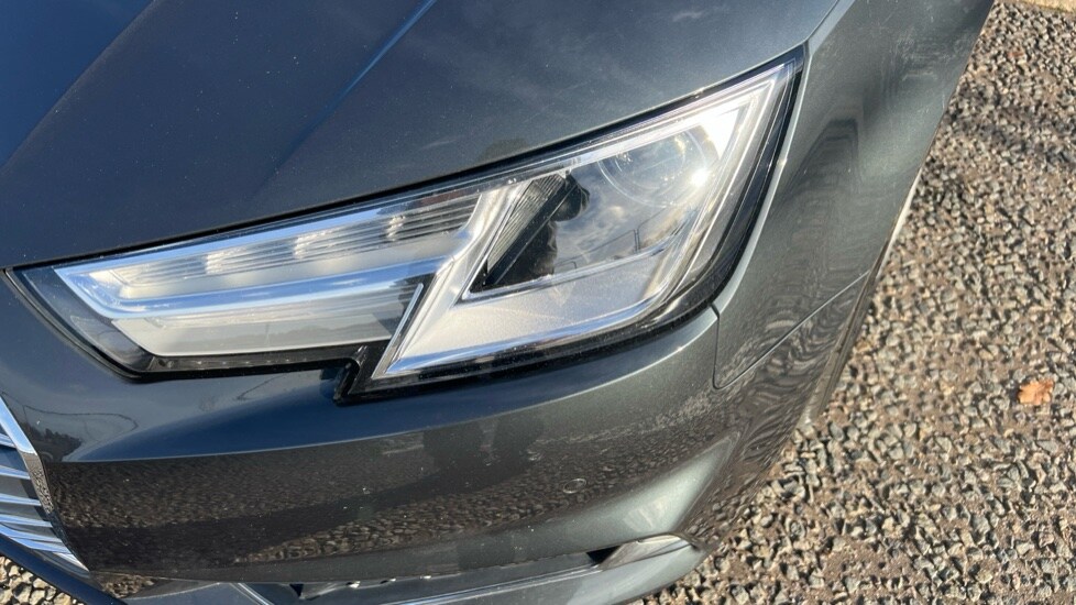 Used Audi A4 2019 for sale - 76635601: Photo 36